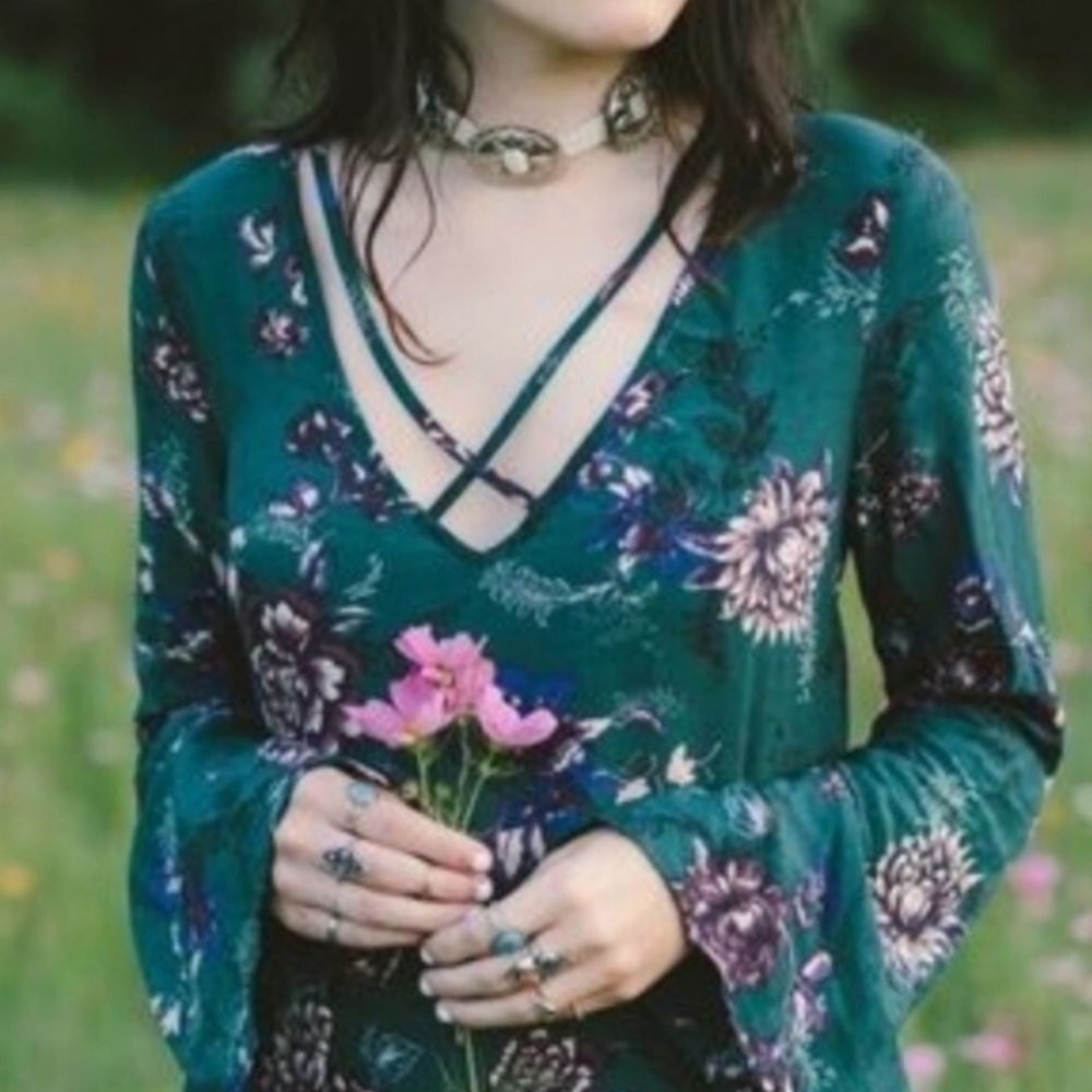 FREE PEOPLE Heart Beat Floral Tunic Top - Picture 2 of 13